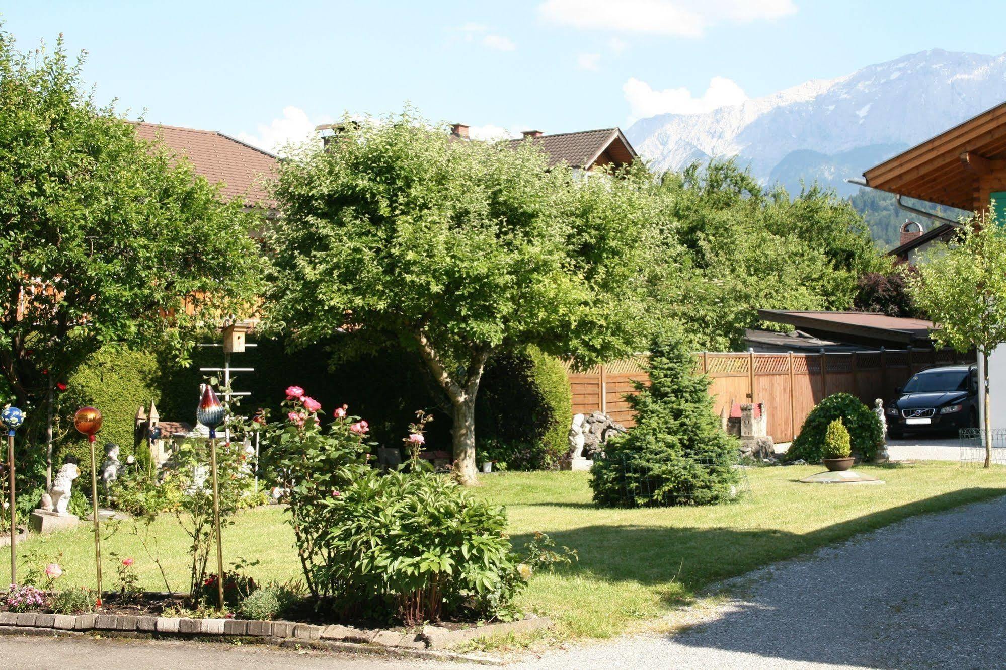 Hotel Garni Almenrausch Und Edelweiss 가르미슈파르텐키르헨 외부 사진