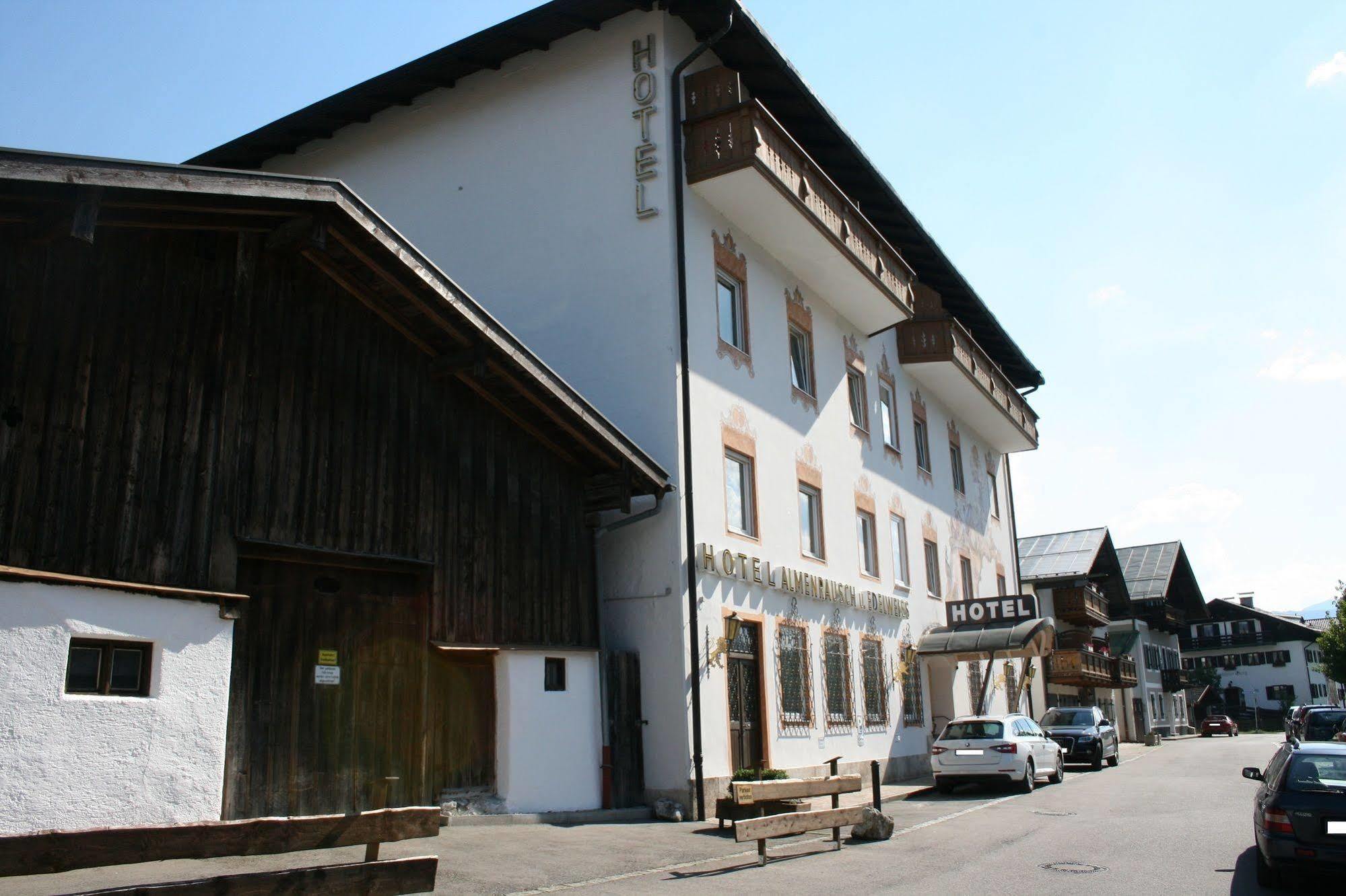 Hotel Garni Almenrausch Und Edelweiss 가르미슈파르텐키르헨 외부 사진