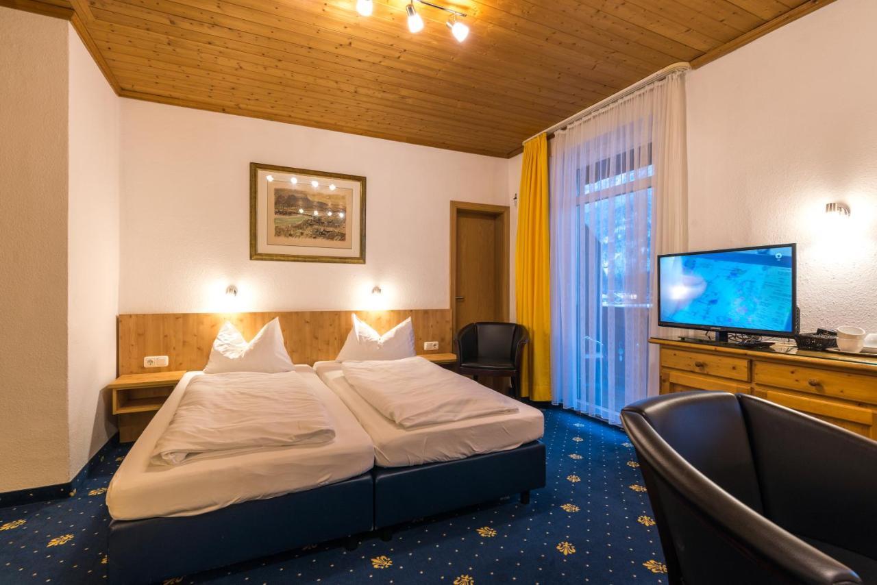 Hotel Garni Almenrausch Und Edelweiss 가르미슈파르텐키르헨 외부 사진