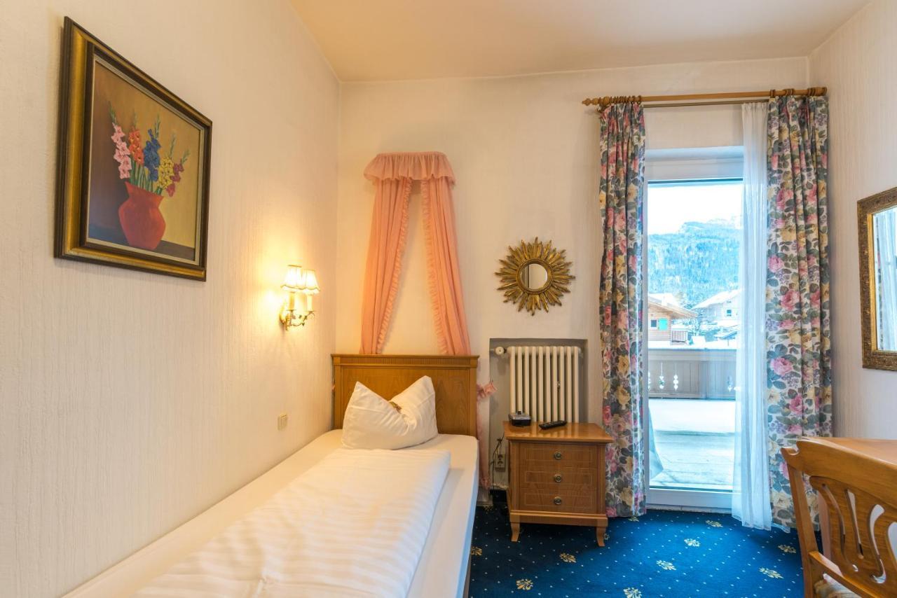 Hotel Garni Almenrausch Und Edelweiss 가르미슈파르텐키르헨 외부 사진