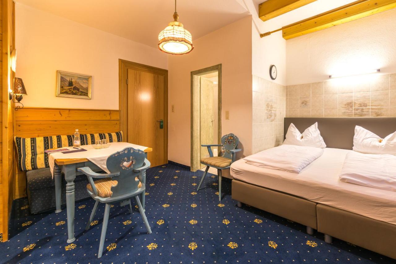 Hotel Garni Almenrausch Und Edelweiss 가르미슈파르텐키르헨 외부 사진
