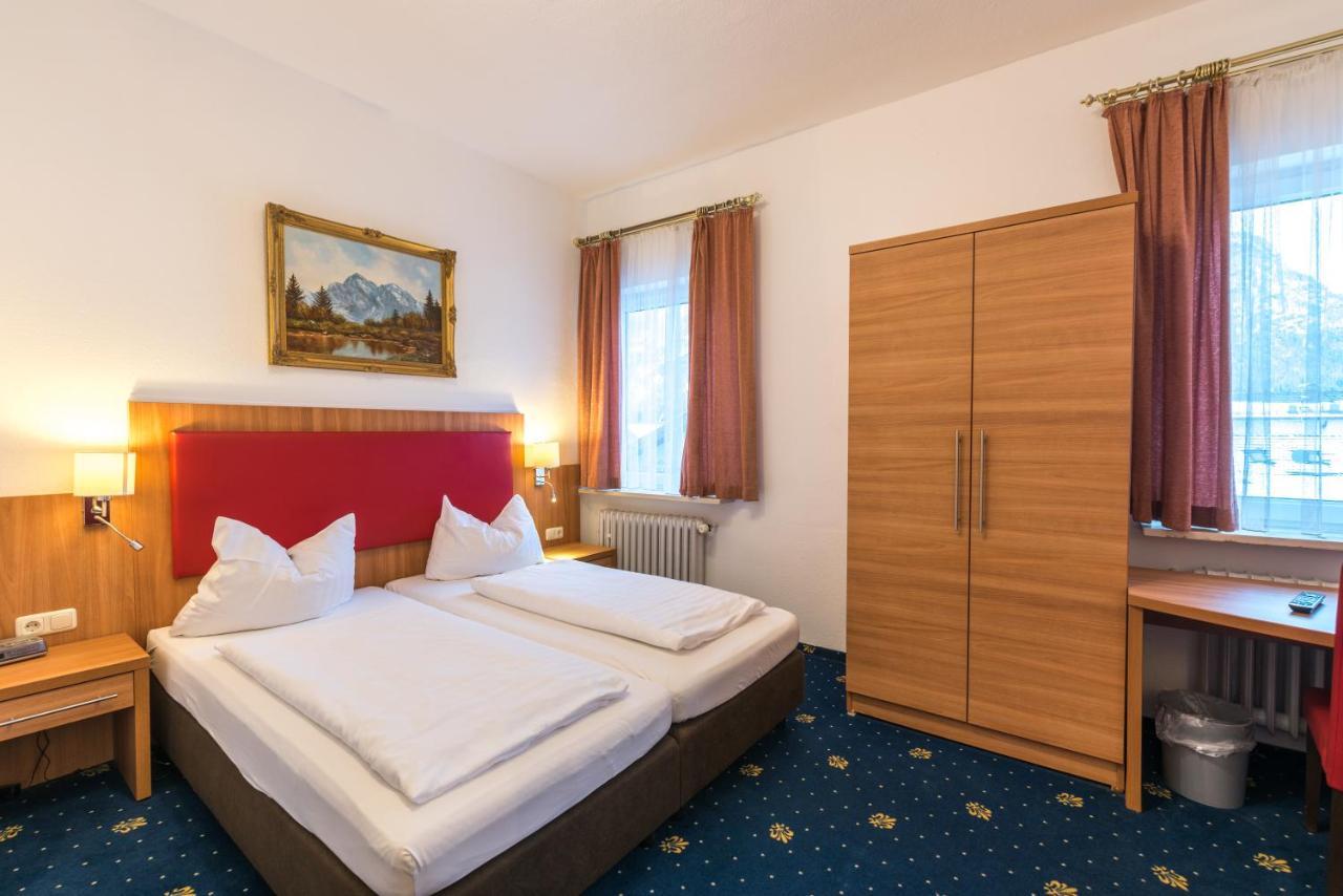 Hotel Garni Almenrausch Und Edelweiss 가르미슈파르텐키르헨 외부 사진