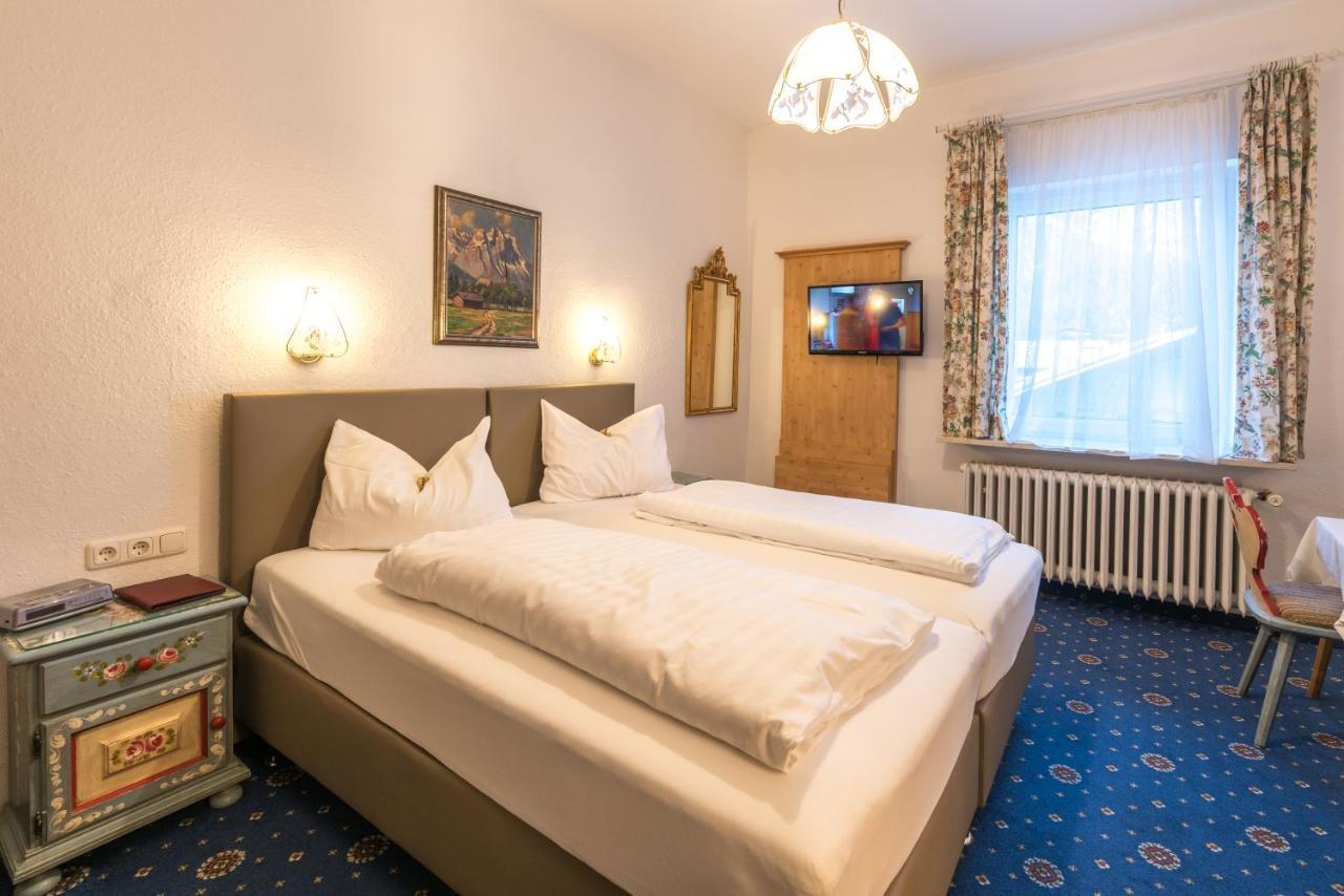 Hotel Garni Almenrausch Und Edelweiss 가르미슈파르텐키르헨 외부 사진