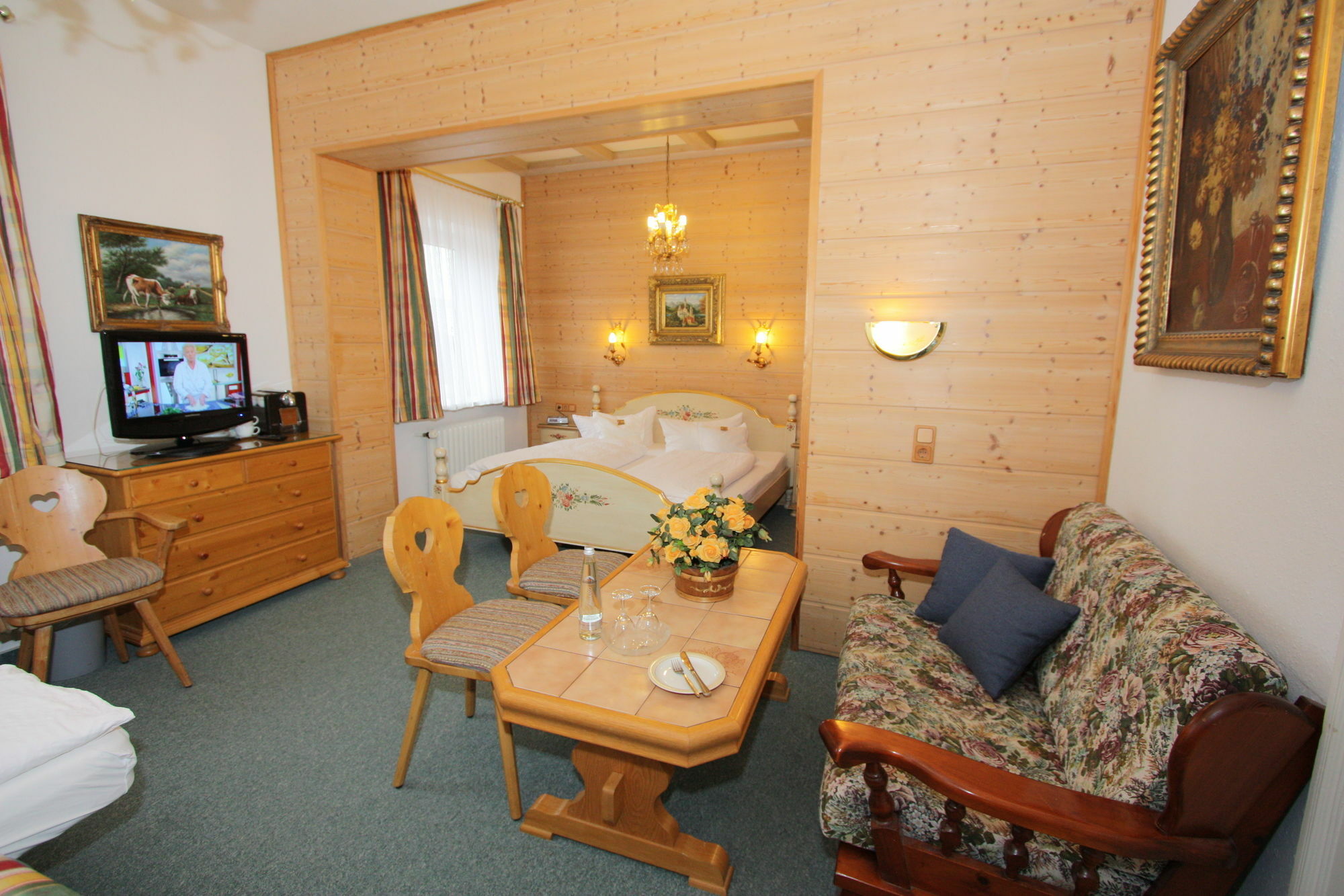 Hotel Garni Almenrausch Und Edelweiss 가르미슈파르텐키르헨 외부 사진